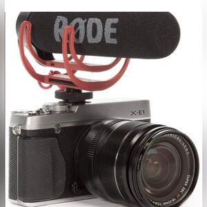 RØDE VideoMic GO Lightweight On-camera Microphone for Content Creation, NIB